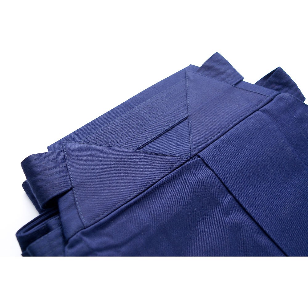 Kendo Hakama for sale | Hakama shop with the best selection of Kendo ...